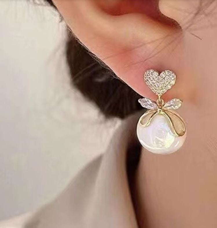 Heart Themed Pearl Earrings