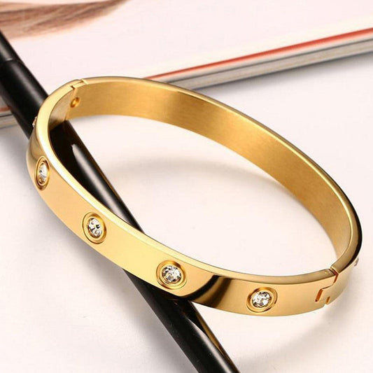 Stainless Steel Contemporary Gold Plated Love Anti-Tarnish Bracelet For Women