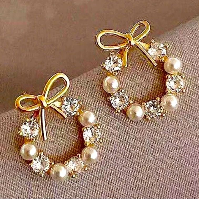 Diamond & Pearl Bow Earrings