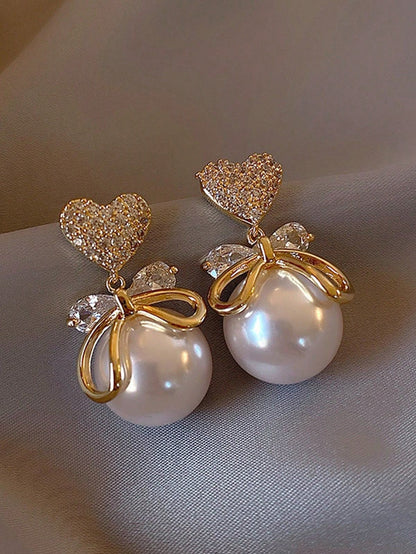 Heart Themed Pearl Earrings