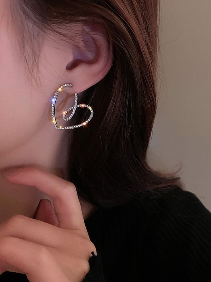 Glamours Heart Earrings