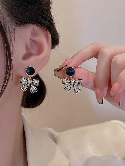 Rhinestone & Faux pearl Bow Drop Earrings