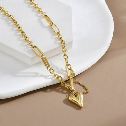 Gold Plated Stainless Steel Anti Tarnish Heart Themed Rope Chain Necklace For Women