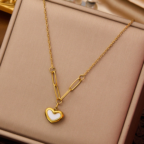 Gold-Plated Anti Tarnish Heart Themed Pendant
